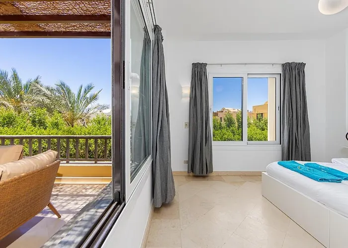 Apartman Townhouse South Marina Gurdaka