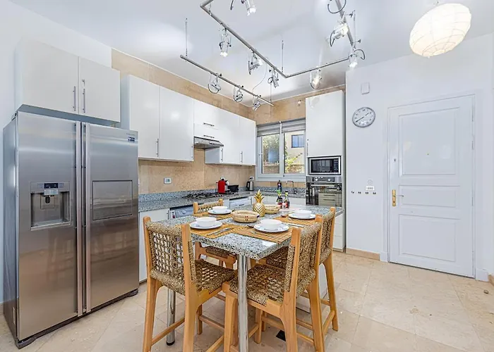 Townhouse South Marina Apartman *