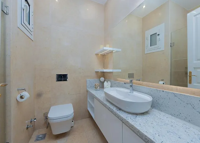 Apartment Stylish Townhouse, Pool, Rooftop, South Marina El Gouna *